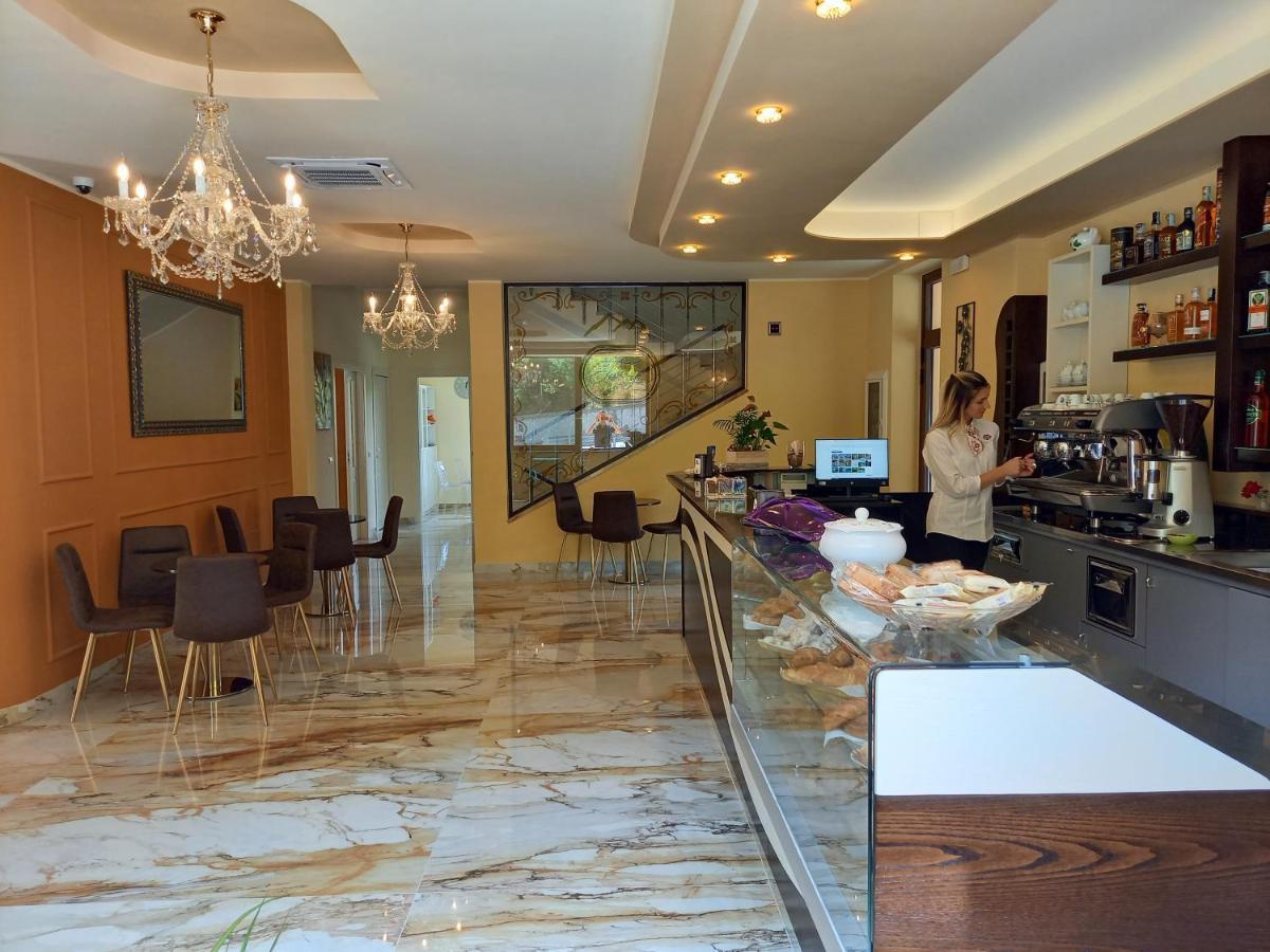 Hotel Ristorante Villa Terry Лаурія Інферіоре Екстер'єр фото