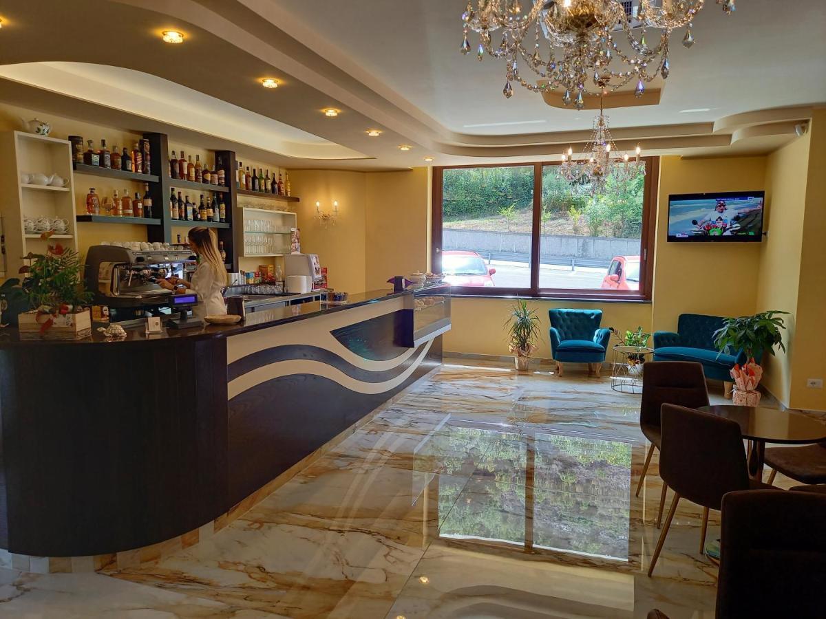 Hotel Ristorante Villa Terry Лаурія Інферіоре Екстер'єр фото