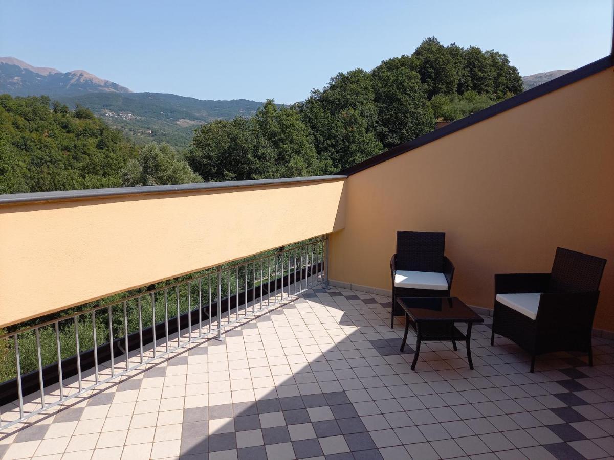 Hotel Ristorante Villa Terry Лаурія Інферіоре Екстер'єр фото
