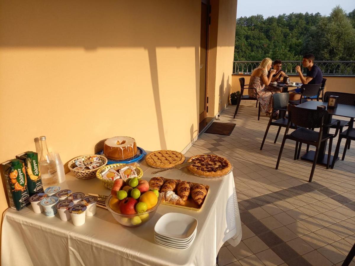 Hotel Ristorante Villa Terry Лаурія Інферіоре Екстер'єр фото